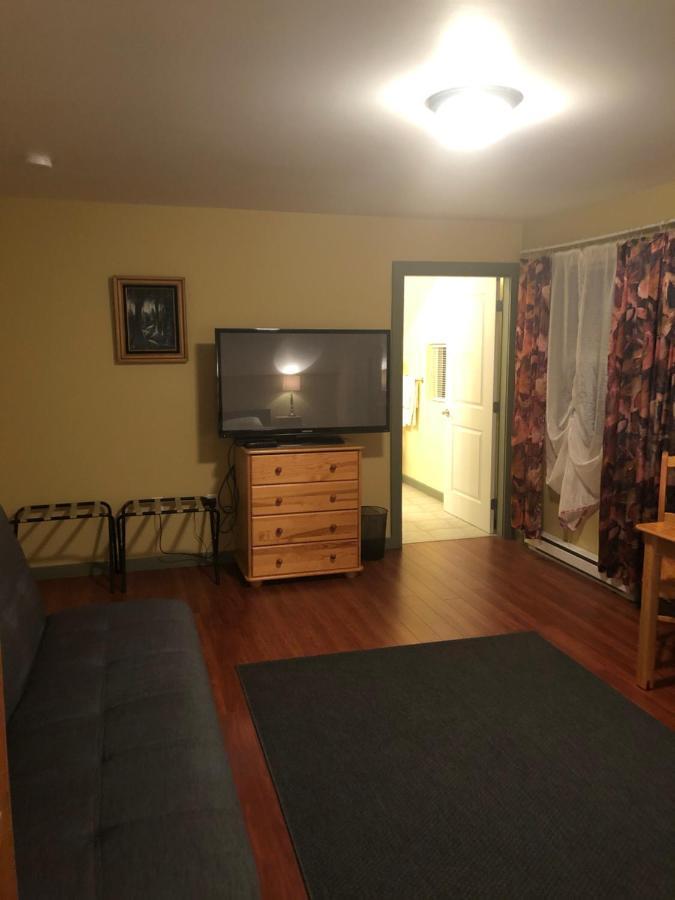 Crowsnest Vineyards Guesthouse Cawston Bagian luar foto