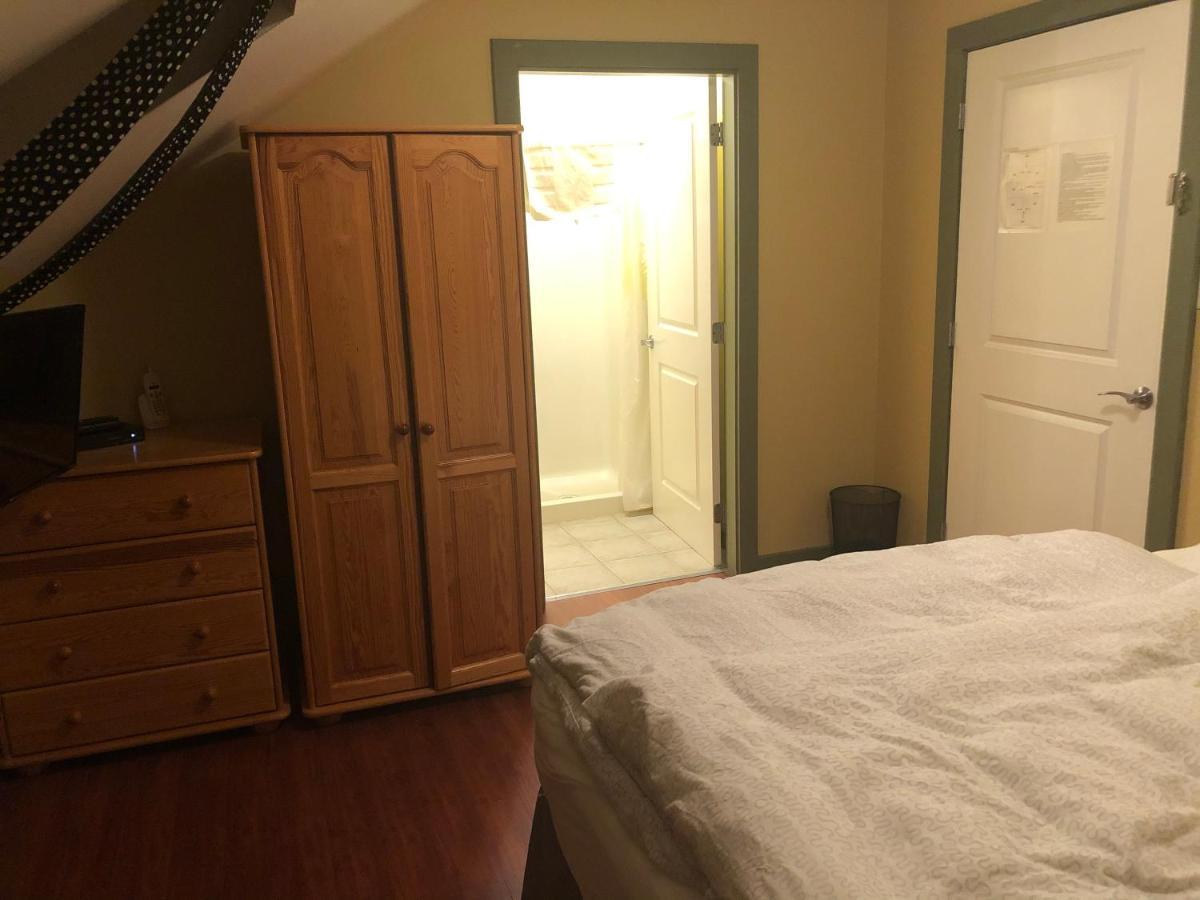 Crowsnest Vineyards Guesthouse Cawston Bagian luar foto