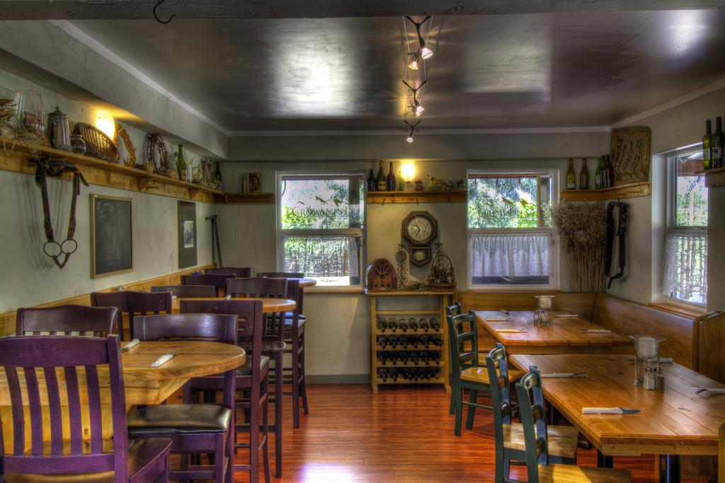Crowsnest Vineyards Guesthouse Cawston Bagian luar foto
