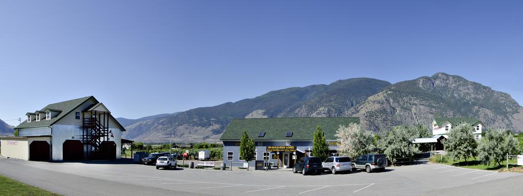 Crowsnest Vineyards Guesthouse Cawston Bagian luar foto