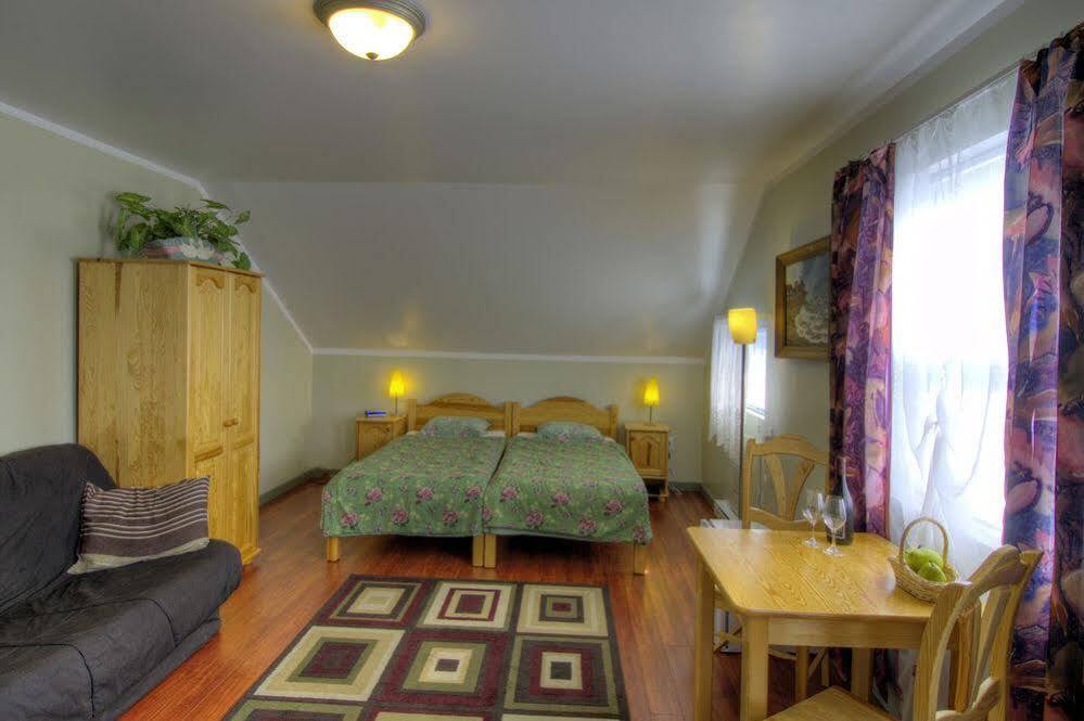 Crowsnest Vineyards Guesthouse Cawston Bagian luar foto